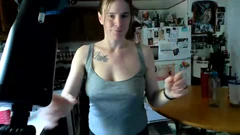 Snapshot of goddessdeezy chatting on 07/13/26, 06:33 goddessdeezy online show from 07/13/26, 06:33