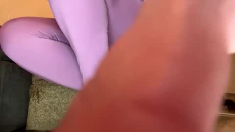 Snapshot of goddessfreya35 chatting on 09/17/25, 11:23 Goddess Freya online show from 09/17/25, 11:23