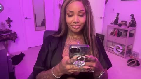 Snapshot of goddesskalitha chatting on 09/21/25, 06:15 Goddess Kalitha online show from 09/21/25, 06:15