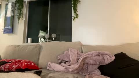 Snapshot of goddessmayvn chatting on 12/27/24, 08:35 GoddessMayvn online show from 12/27/24, 08:35