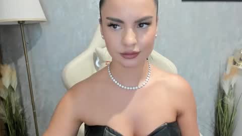 Snapshot of goddessmiaa chatting on 10/02/25, 02:24 Mistress online show from 10/02/25, 02:24