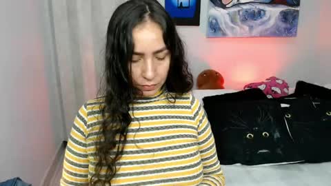  Naih Reyes online show from 04/13/26, 04:40