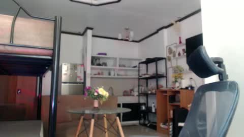 Eva online show from 02/24/25, 02:19