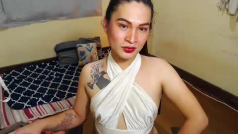 QUEEN JANE online show from 01/17/25, 10:33