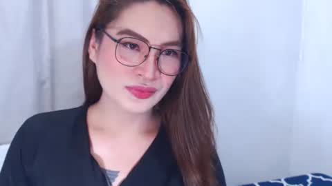 QUEEN JANE online show from 03/25/26, 05:19