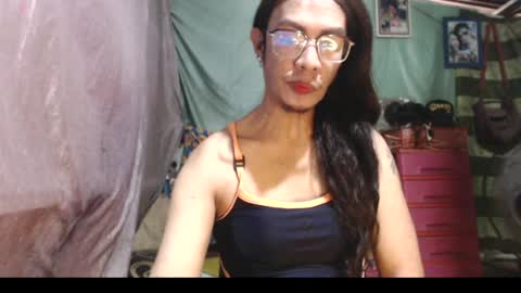 Snapshot of goddesssonyaxxx chatting on 07/08/26, 06:18 KENNY DOLL online show from 07/08/26, 06:18
