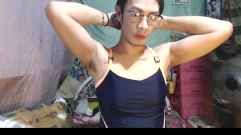 Snapshot of goddesssonyaxxx chatting on 07/13/26, 06:16 KENNY DOLL online show from 07/13/26, 06:16