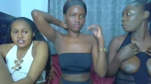 godess_lunah online show from 06/08/26, 06:08