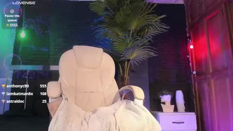 HUAN online show from 02/16/25, 01:58