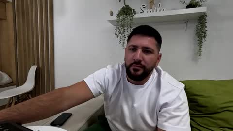 gold_alpha_boy online show from 10/06/25, 02:58