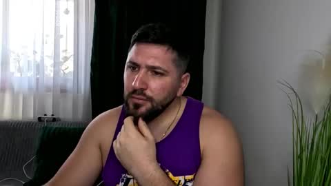 gold_alpha_boy online show from 04/04/26, 12:46