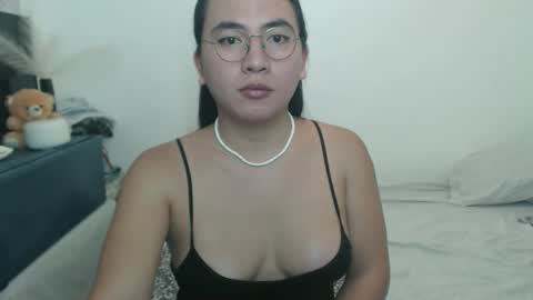 bella online show from 04/12/26, 01:32