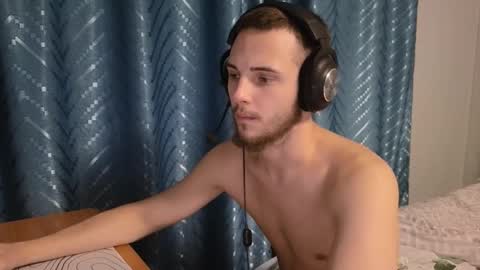 Golden boyyy21 online show from 10/22/25, 02:06