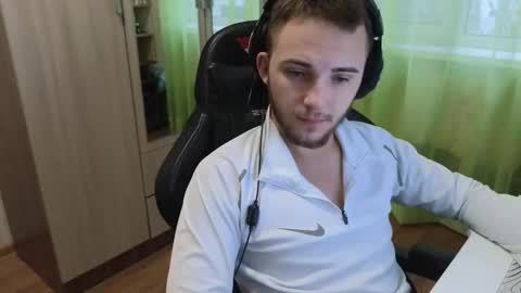 Golden boyyy21 online show from 11/29/25, 06:49