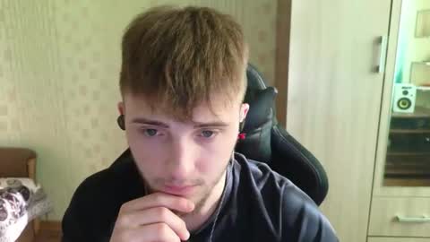 Golden boyyy21 online show from 03/30/26, 01:45