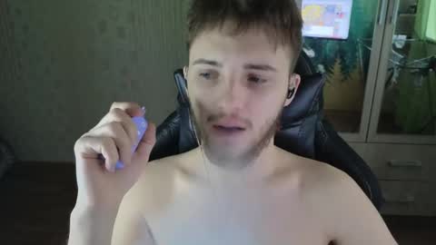 Golden boyyy21 online show from 04/26/26, 10:46