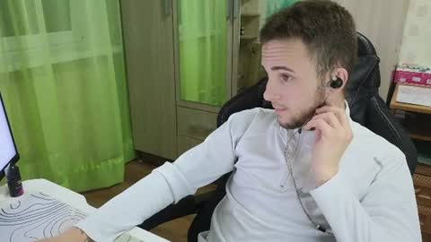 Golden boyyy21 online show from 07/30/26, 07:24