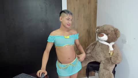 Snapshot of goldenangels1 chatting on 10/12/25, 05:56 goldenangels1 online show from 10/12/25, 05:56