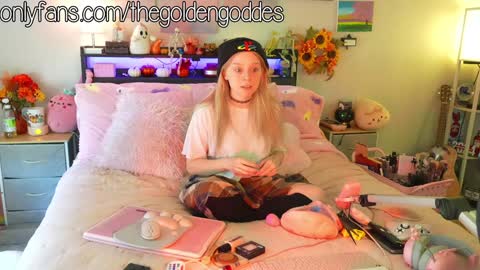 Snapshot of goldengoddessxxx chatting on 10/03/25, 04:26 Sammy online show from 10/03/25, 04:26