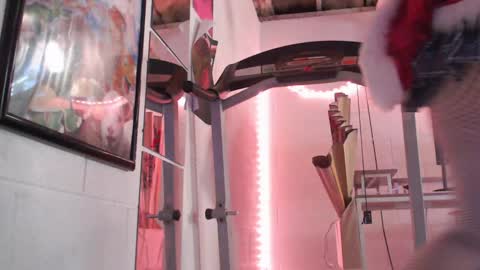 Snapshot of goldengoddessxxx chatting on 12/03/25, 10:19 Sammy online show from 12/03/25, 10:19