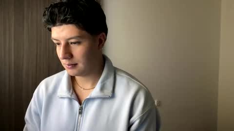 goldenknight33 online show from 09/14/25, 05:23