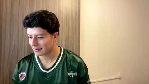 goldenknight33 online show from 10/10/25, 05:34