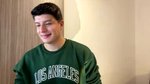 goldenknight33 online show from 11/12/25, 03:56