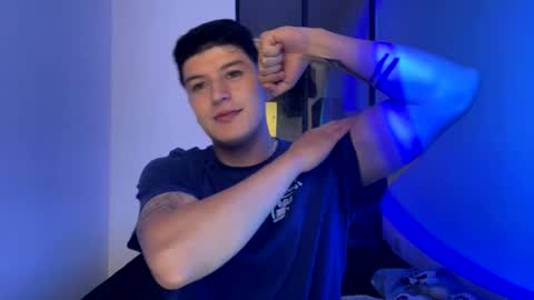 goldenknight33 online show from 11/20/25, 03:34