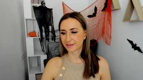 Olivia online show from 10/21/25, 03:29