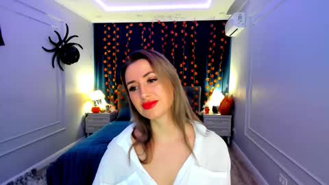 Olivia online show from 10/29/25, 03:42