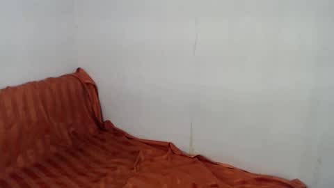 Lily is Gold online show from 02/15/25, 08:22