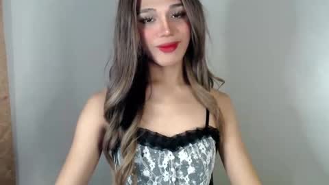 Lily is Gold online show from 03/08/25, 12:55