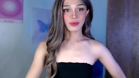 Lily is Gold online show from 03/08/25, 11:28