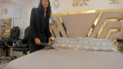 goldentemptation_ online show from 04/10/26, 05:17