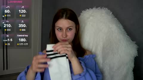 Snapshot of golyboglazkaa chatting on 04/11/26, 11:20 Angelica online show from 04/11/26, 11:20