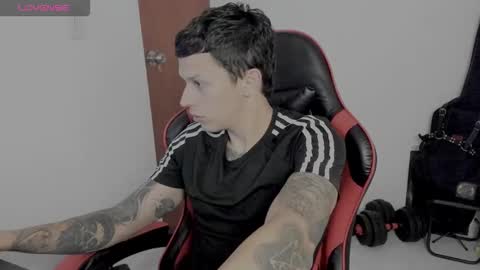 goodboy69i online show from 11/18/25, 11:03