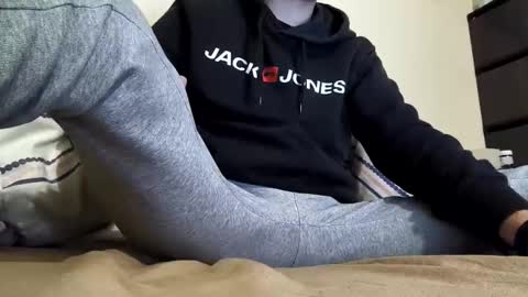 goodboyyy7 online show from 11/21/25, 12:10