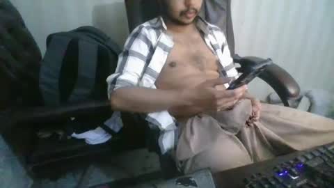 Snapshot of goodfucker3252 chatting on 02/26/25, 02:14 Arab Pronstar online show from 02/26/25, 02:14