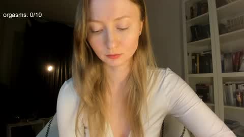 SOPHIE online show from 05/18/26, 07:41