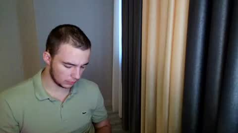 Pum online show from 10/20/25, 04:02