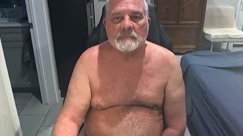 Snapshot of goodream2 chatting on 04/16/26, 01:23 Michael online show from 04/16/26, 01:23