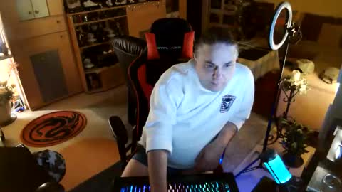 google5001 online show from 10/17/25, 10:45