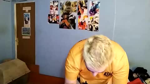 Snapshot of gorak32 chatting on 01/18/25, 04:31 GoraK online show from 01/18/25, 04:31