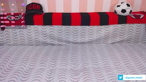 Snapshot of gordonhunt chatting on 12/14/24, 03:04 Gordon Hunt online show from 12/14/24, 03:04