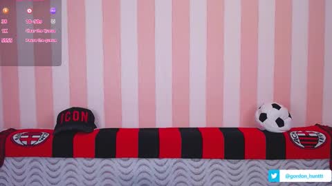 Snapshot of gordonhunt chatting on 01/12/25, 08:03 Gordon Hunt online show from 01/12/25, 08:03