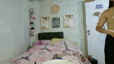 geneviev online show from 04/03/26, 02:37