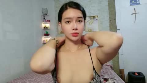 geneviev online show from 04/15/26, 07:43