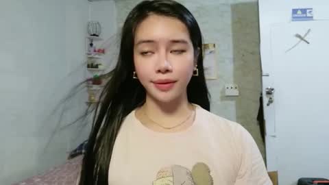 geneviev online show from 06/07/26, 08:29