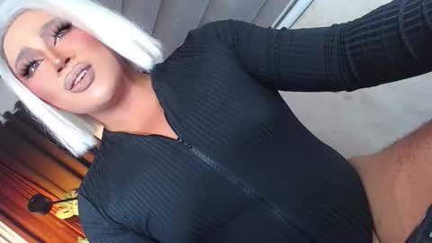 Snapshot of gorgeous_devilxxx chatting on 01/13/26, 06:35 Samantha online show from 01/13/26, 06:35