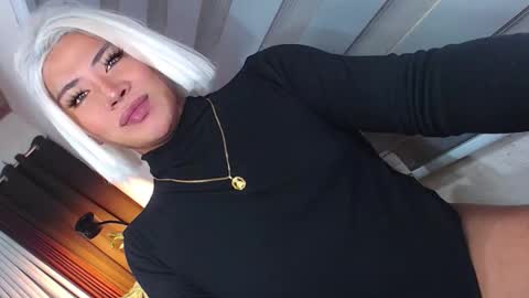 Snapshot of gorgeous_devilxxx chatting on 02/21/26, 10:22 Samantha online show from 02/21/26, 10:22